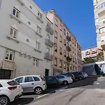 Homely 2Bdr Apartment With Terrace By Lovelystay
